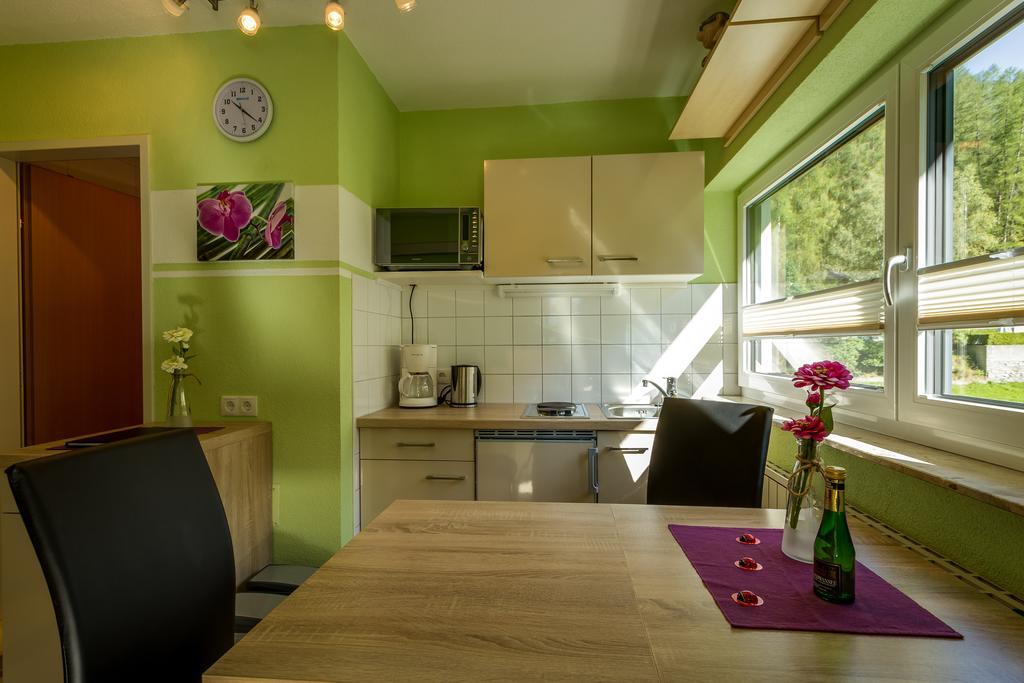 Biancas Ferienwohnung Im Haus Roswitha Tumpen Buitenkant foto