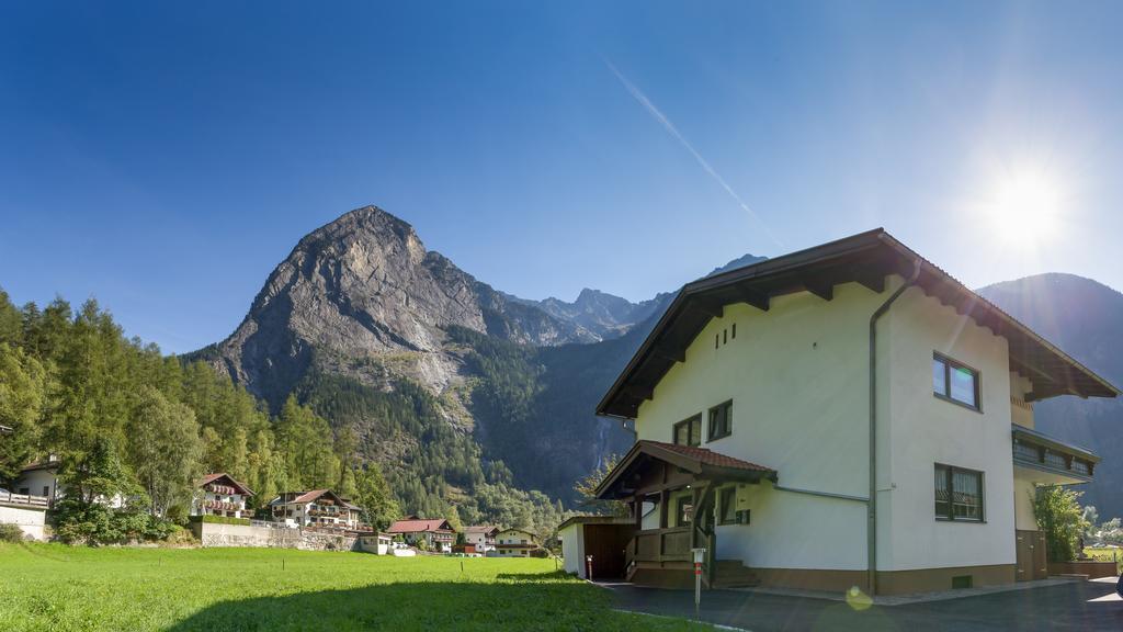 Biancas Ferienwohnung Im Haus Roswitha Tumpen Buitenkant foto