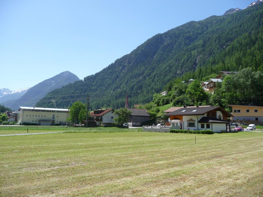 Biancas Ferienwohnung Im Haus Roswitha Tumpen Buitenkant foto