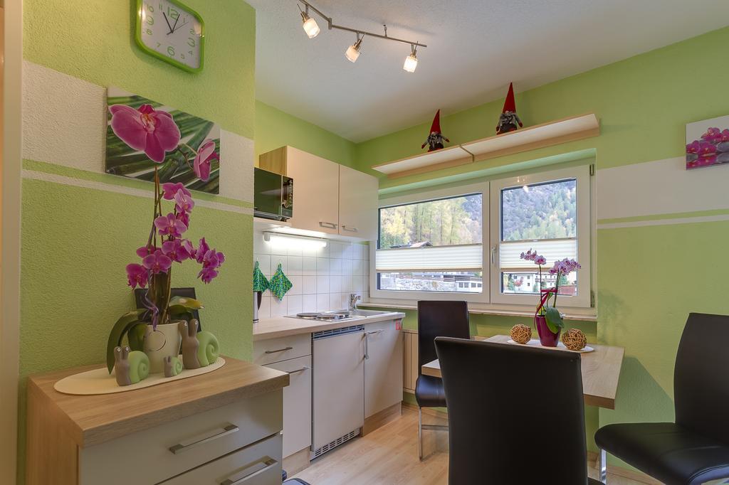 Biancas Ferienwohnung Im Haus Roswitha Tumpen Buitenkant foto