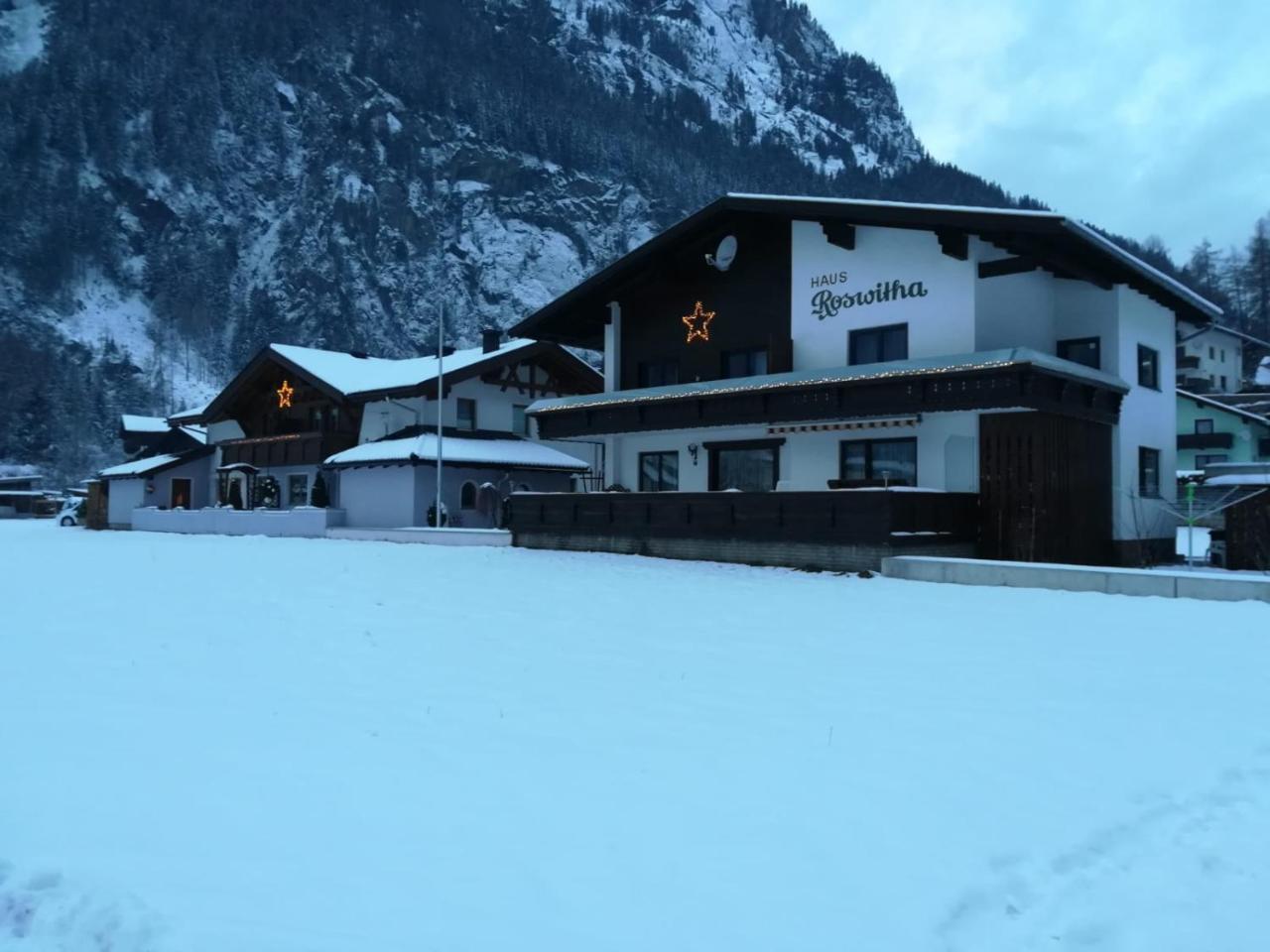 Biancas Ferienwohnung Im Haus Roswitha Tumpen Buitenkant foto